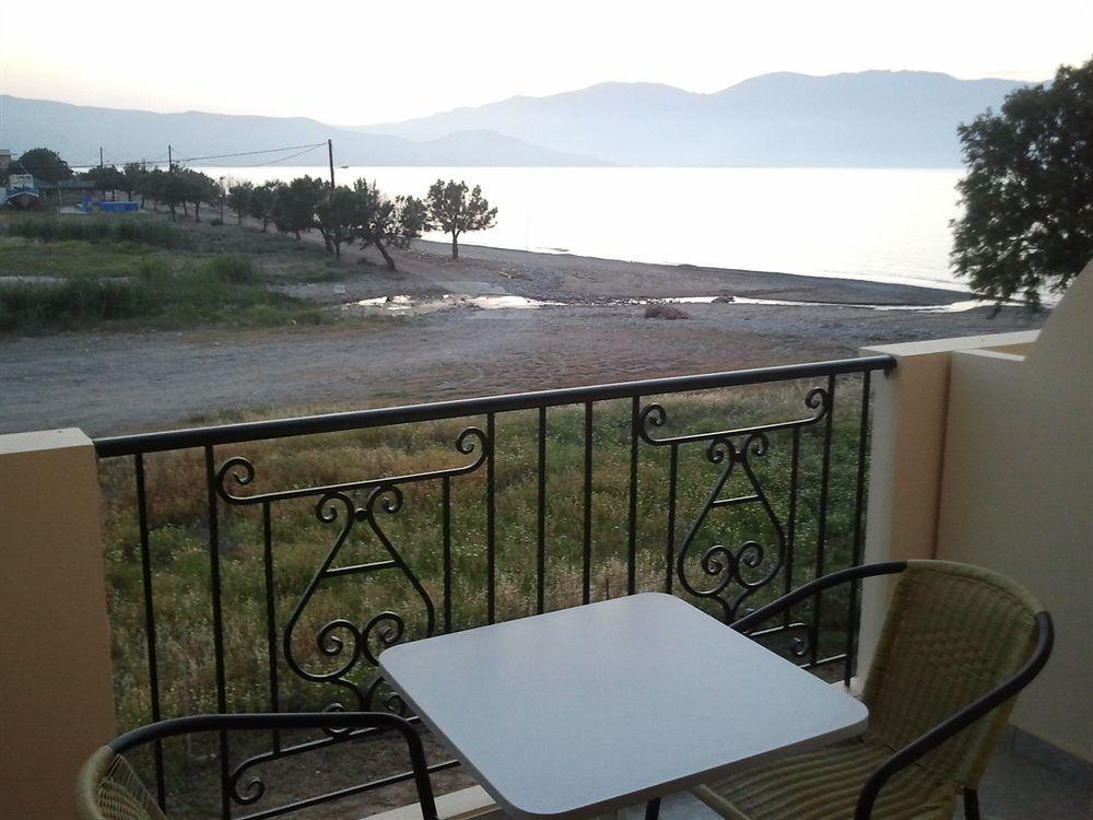 Mesogios Beach Korfalonas Exterior foto